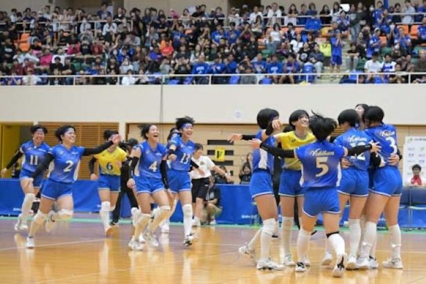 春高バレー、女子・西原が2年ぶり沖縄県代表　県予選決勝、知念を3－0で下す